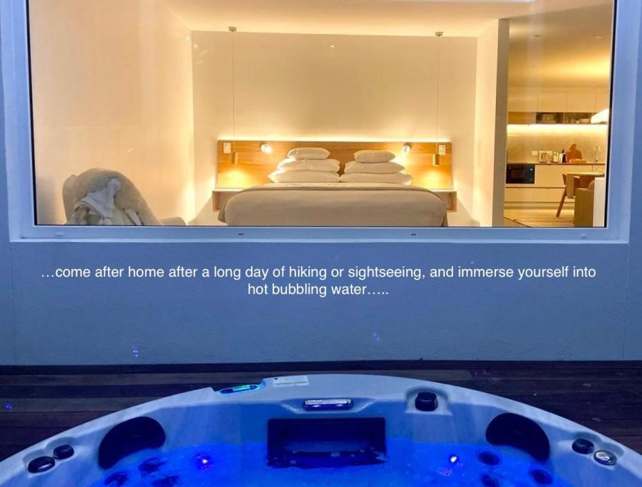 Saltwater - Absolute Oceanfront, Fire Pits, Some Villas With Hot Tubs And Sauna Falmouth Exterior photo
