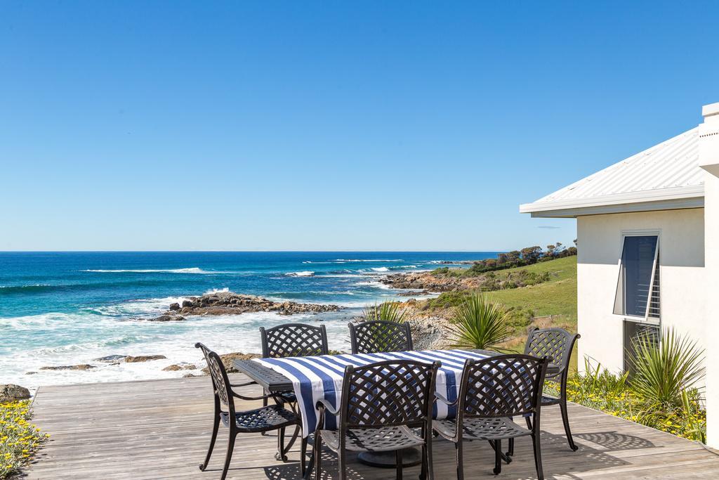 Saltwater - Absolute Oceanfront, Fire Pits, Some Villas With Hot Tubs And Sauna Falmouth Exterior photo