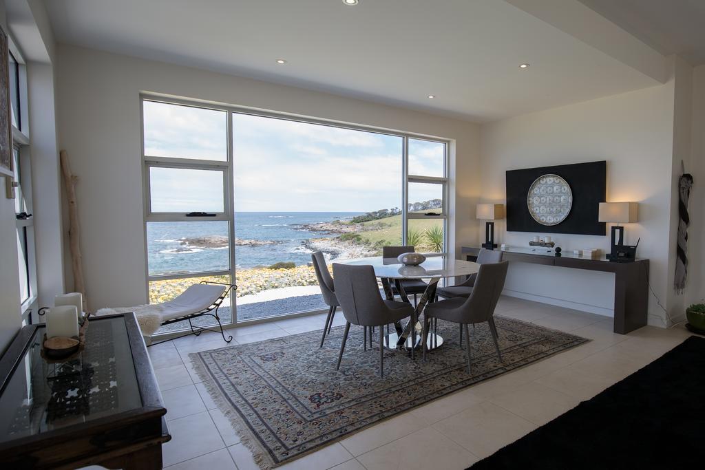 Saltwater - Absolute Oceanfront, Fire Pits, Some Villas With Hot Tubs And Sauna Falmouth Exterior photo
