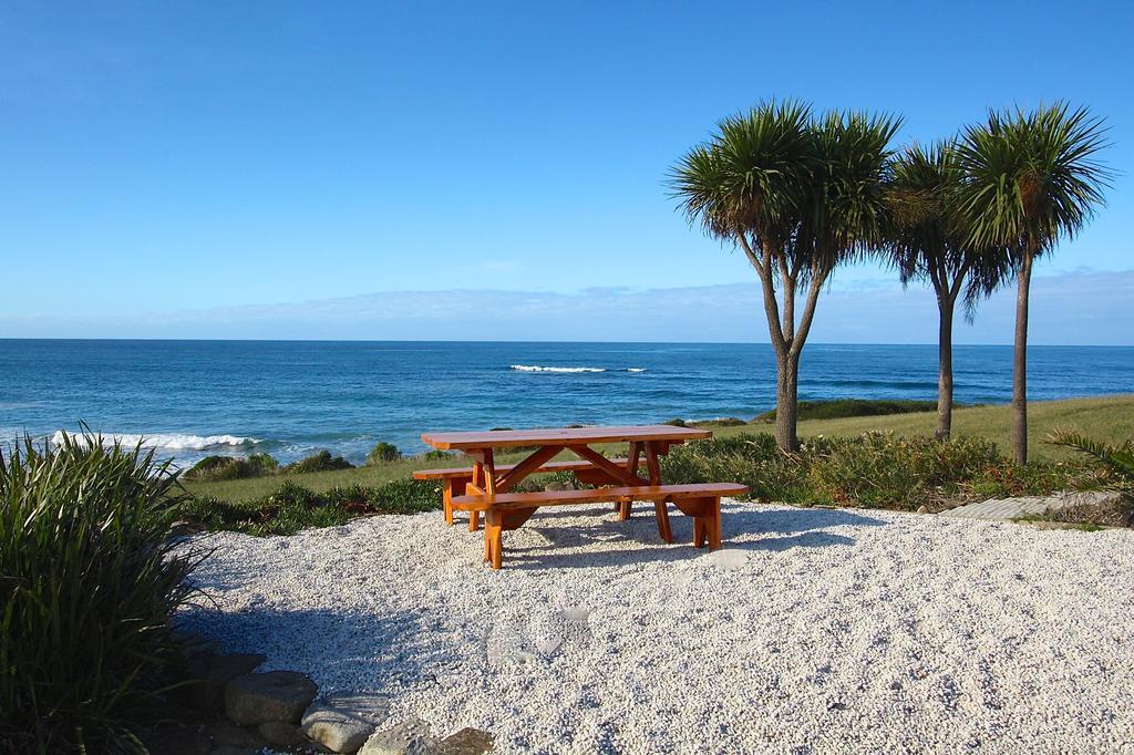 Saltwater - Absolute Oceanfront, Fire Pits, Some Villas With Hot Tubs And Sauna Falmouth Exterior photo